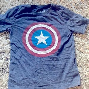 Old navy size 4t collectibles captain America tee